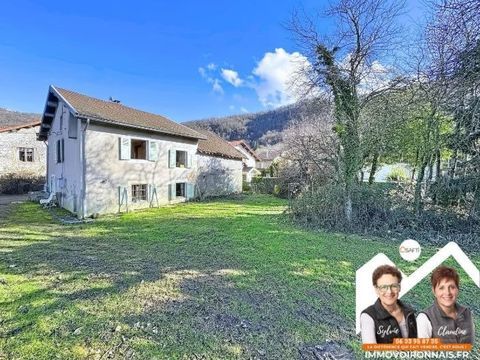   Maison en pierre � r�habiliter � charme dauphinois et beau potentiel Maison - 6 pi�ce(s) - 90 m�