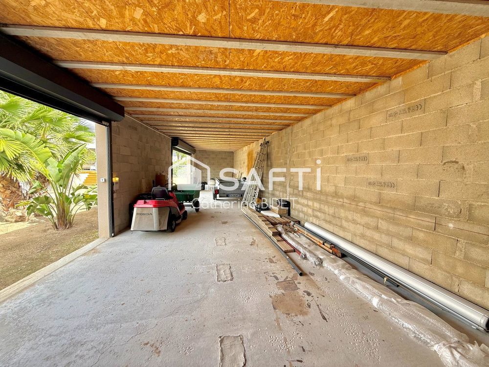 � vendre  Maison Aigues-Mortes (30220)