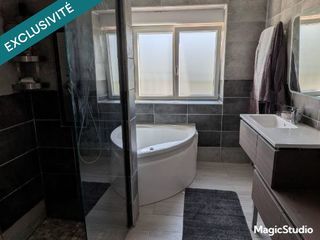  Maison � vendre 9 pi�ces 245 m�