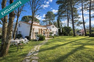  Maison � vendre 8 pi�ces 210 m�