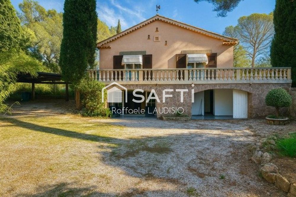 � vendre  Maison Agay (83530)