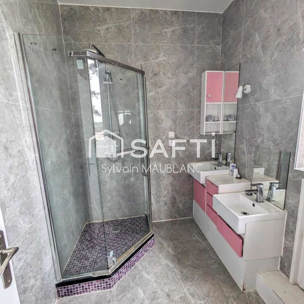 � vendre  Propri�t�/ch�teau Varennes-Vauzelles (58640)