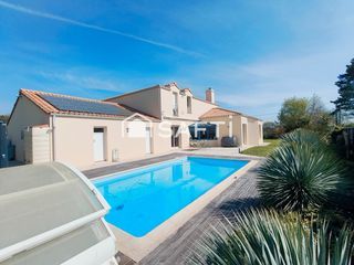  Maison � vendre 10 pi�ces 237 m�