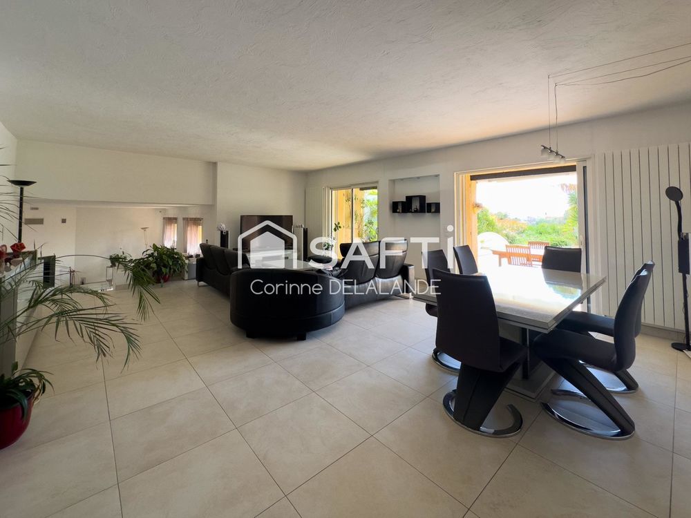 � vendre  Maison Saint-Laurent-du-Var (06700)