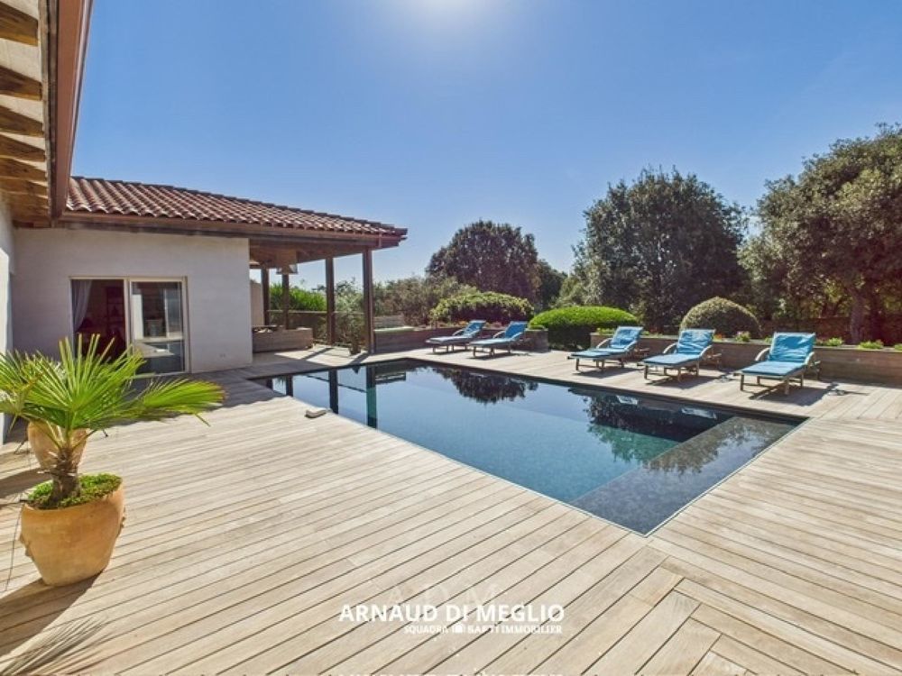 � vendre  Maison Bonifacio (20169)
