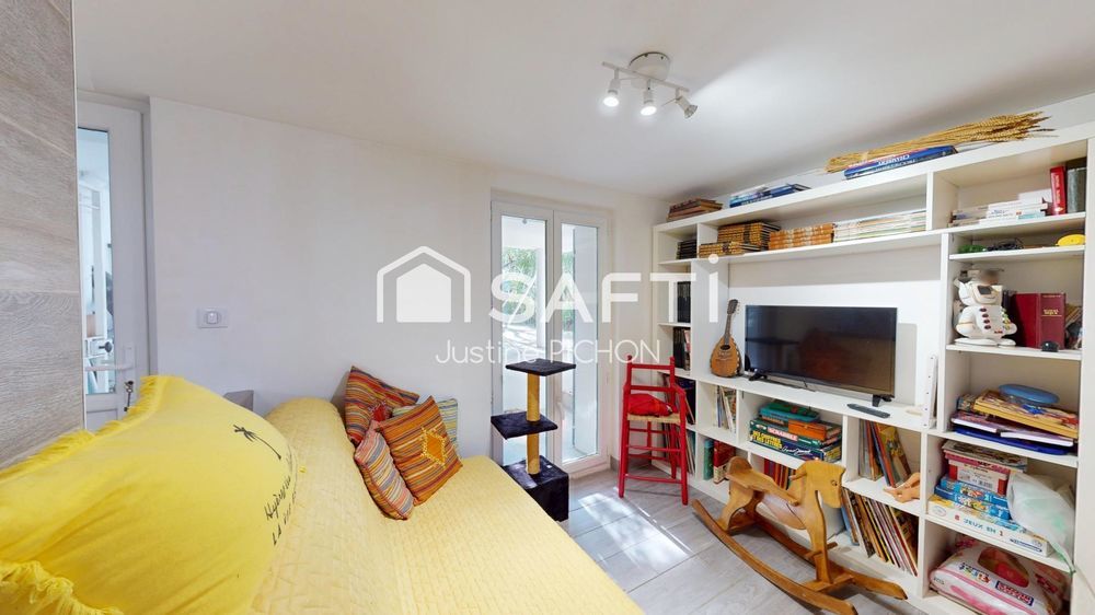 � vendre  Maison Hy�res (83400)