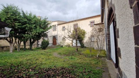   PROPRIETE VIGNERONNE DE 380 M2 AVEC NOMBREUSES DEPENDANCE Maison - 10 pi�ce(s) - 380 m�