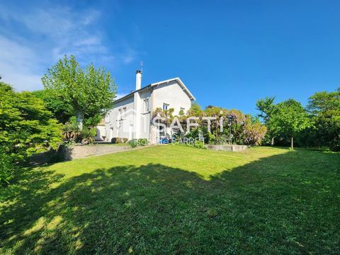   Un bien d'exception, charme et authenticit� Maison - 7 pi�ce(s) - 176 m�