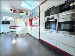  Maison � vendre 6 pi�ces 214 m�