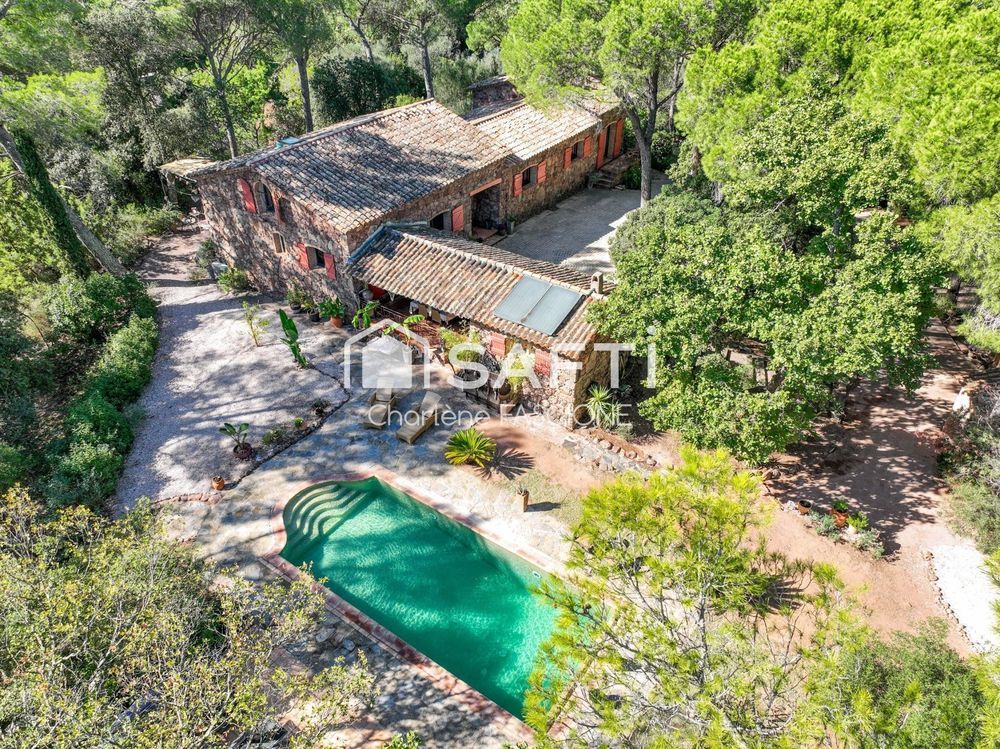 � vendre  Maison Roquebrune-sur-Argens (83520)