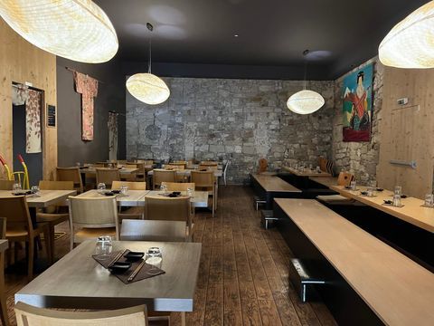 VENTE MURS COMMERCIAUX � INVESTISSEMENT DE QUALIT&Eacute; 630000 84000 Avignon