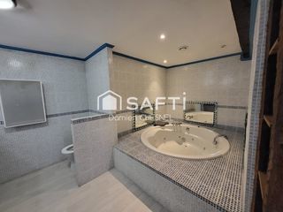  Maison � vendre 15 + pi�ces 295 m�