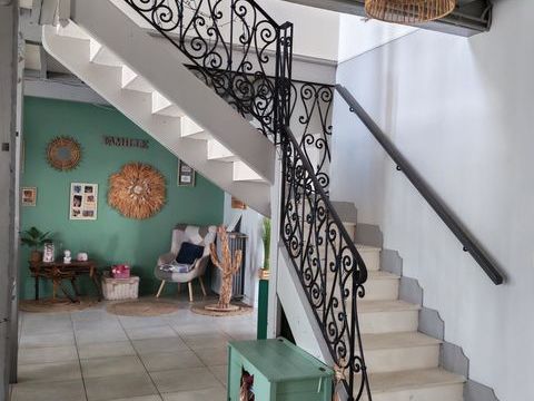   Maison de ville atypique Maison - 5 pi�ce(s) - 200 m�