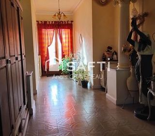  Maison � vendre 8 pi�ces 280 m�