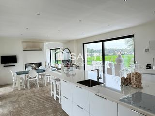  Maison � vendre 12 pi�ces 400 m�