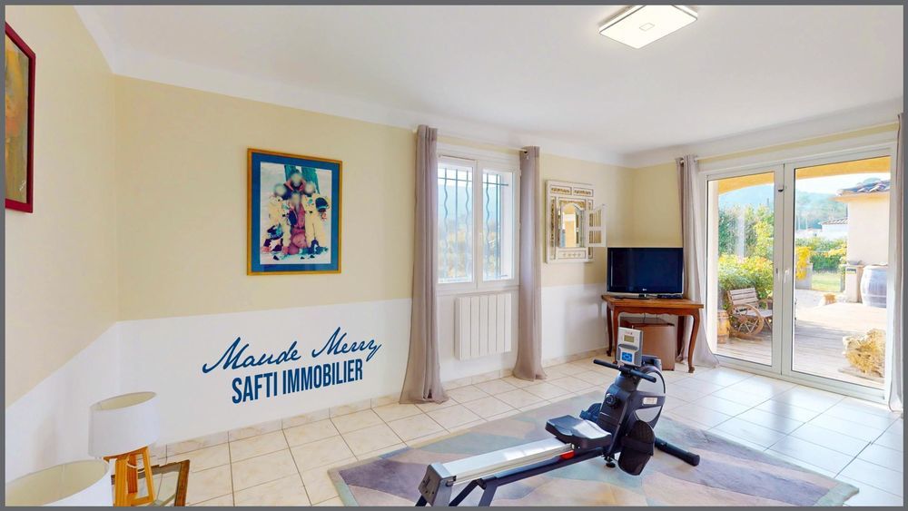 � vendre  Maison N�oules (83136)