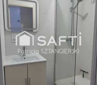  Immeuble � vendre 205 m�