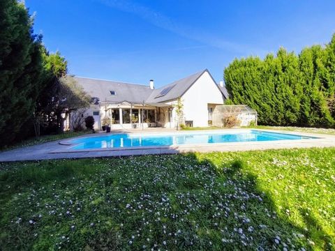   Maison de 178 m2 et 8 pi�ces Maison - 8 pi�ce(s) - 178 m�