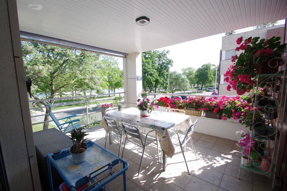 � vendre  Appartement La Rochelle (17000)