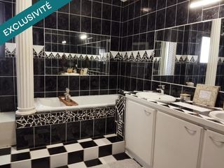  Maison � vendre 6 pi�ces 203 m�