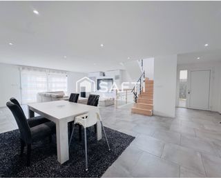  Maison � vendre 7 pi�ces 230 m�