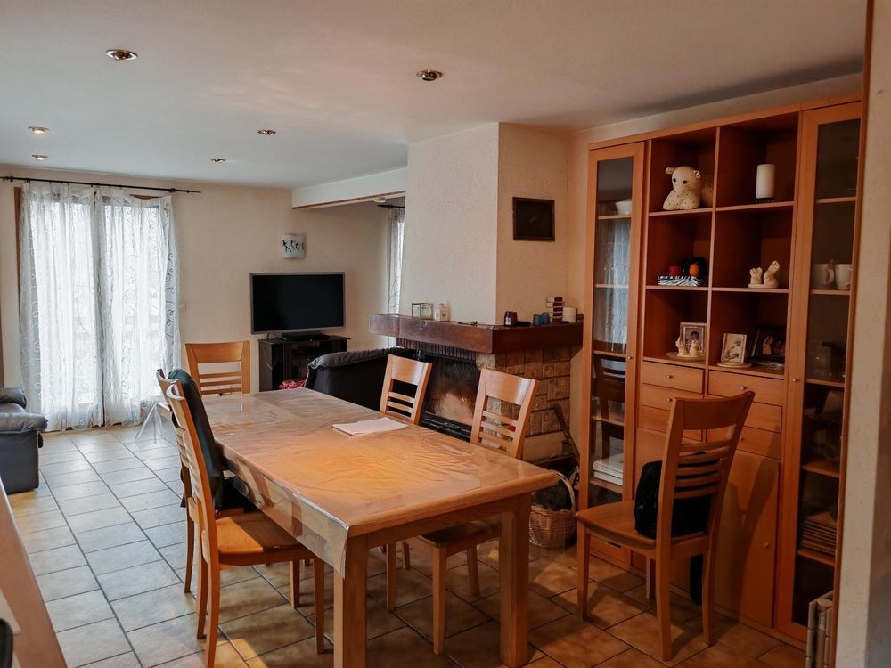 � vendre  Maison Cessy (01170)