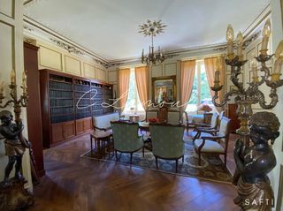  Propri�t�/ch�teau � vendre 15 + pi�ces 1100 m�