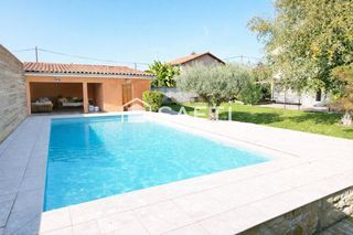  Maison � vendre 7 pi�ces 195 m�