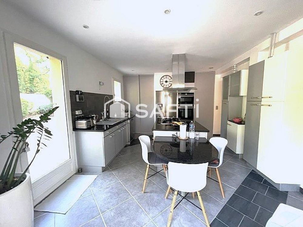 � vendre  Maison Saint-Maximin-la-Sainte-Baume (83470)