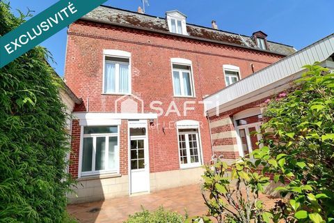   Charmante maison de ville tr�s soign�e, dans son �crin de verdure avec des d�pendances et un verger . Potentiel de 186 m2 habita Maison - 8 pi�ce(s) - 127 m�
