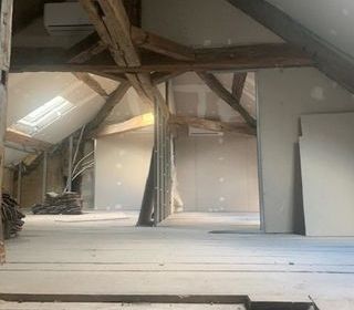  Maison � vendre 15 + pi�ces 270 m�