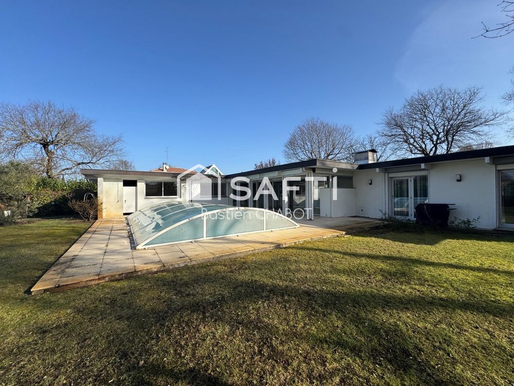 � vendre  Maison Saint-Jean-d'Illac (33127)