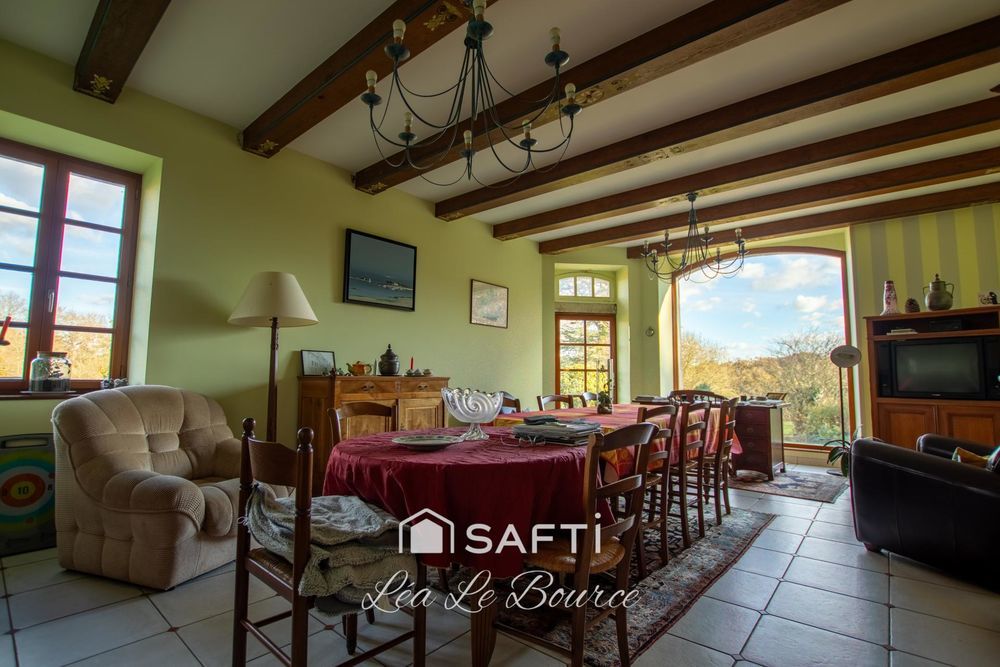 � vendre  Propri�t�/ch�teau Pluguffan (29700)