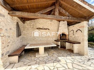  Propri�t�/ch�teau � vendre 8 pi�ces 345 m�