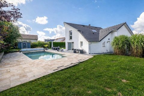   Maison avec piscine Maison - 5 pi�ce(s) - 140 m�