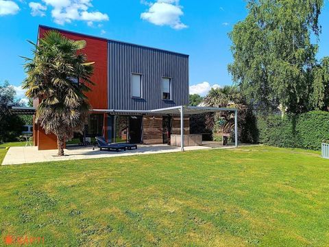   Maison 5 chambres, 186 m2 Maison - 7 pi�ce(s) - 186 m�