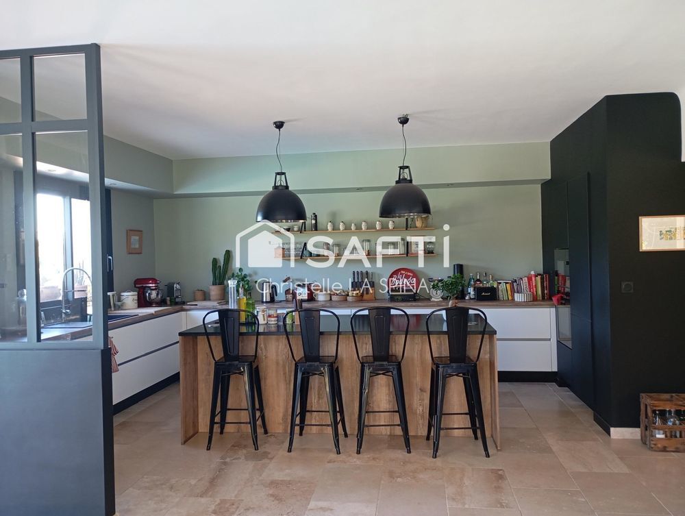 � vendre  Maison Collias (30210)