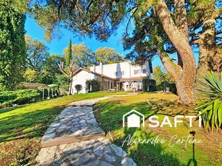  Maison � vendre 8 pi�ces 210 m�