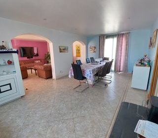  Maison � vendre 5 pi�ces 200 m�