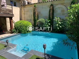  Maison � vendre 8 pi�ces 220 m�