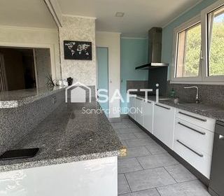  Appartement � vendre 4 pi�ces 77 m�