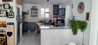 Maison � vendre 10 pi�ces 220 m�