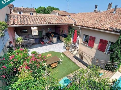   Maison de ville 232m� avec patio 150m� et garage Maison - 7 pi�ce(s) - 232 m�