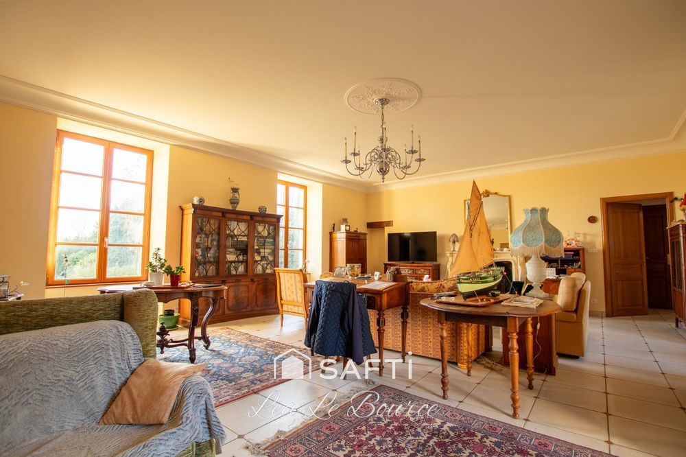 � vendre  Propri�t�/ch�teau Pluguffan (29700)