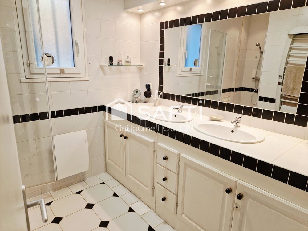 � vendre  Maison Roussillon (84220)