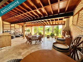  Maison � vendre 5 pi�ces 195 m�