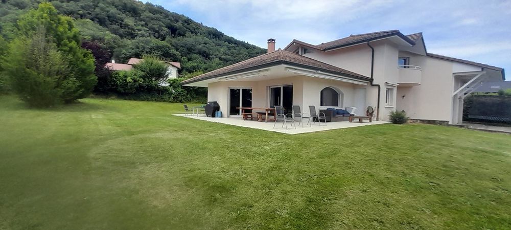 � vendre  Maison Divonne-les-Bains (01220)