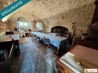  Propri�t�/ch�teau � vendre 15 + pi�ces 830 m�