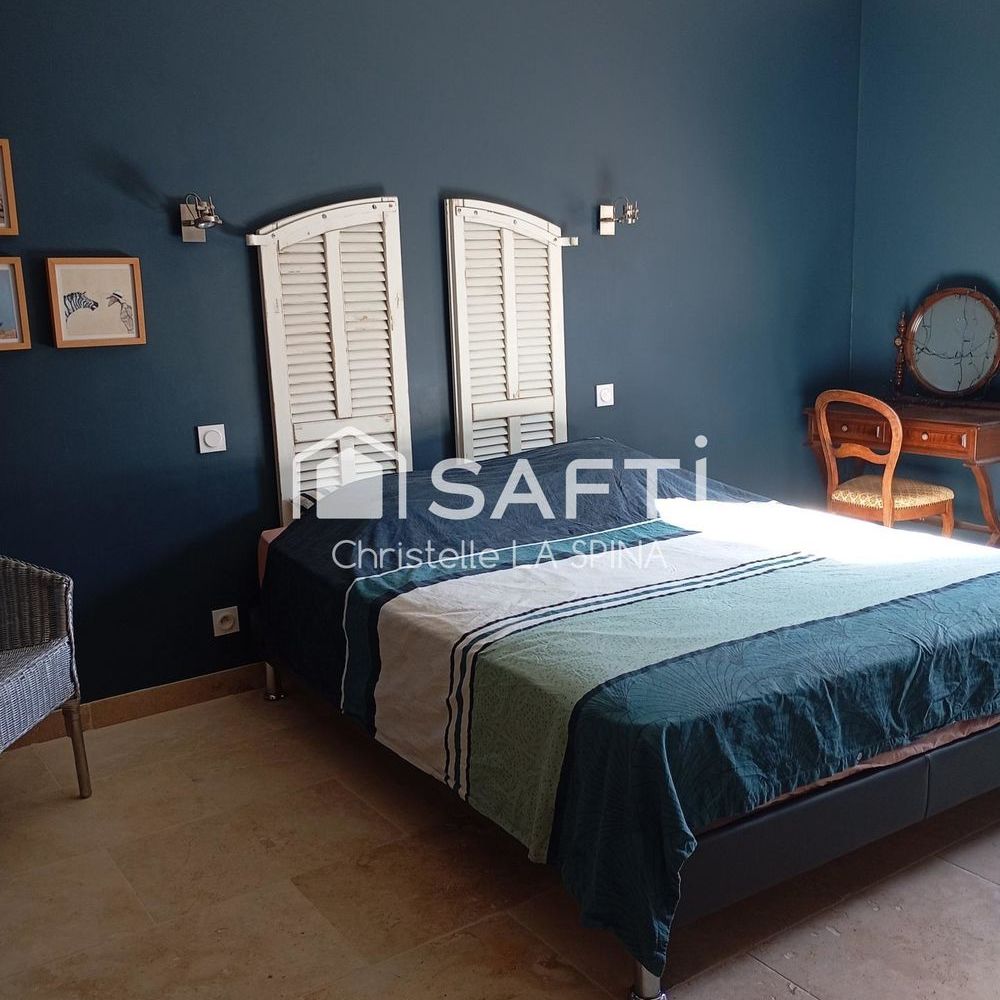 � vendre  Maison Collias (30210)