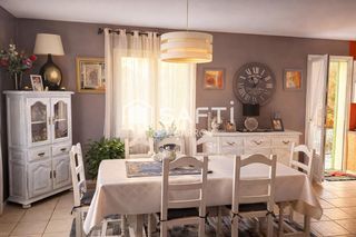  Maison � vendre 9 pi�ces 220 m�